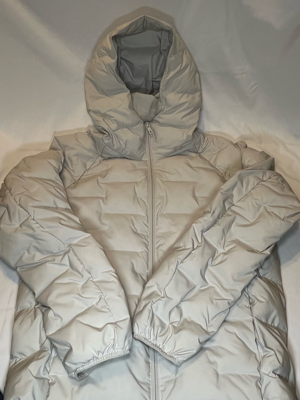 UNIQLO Light Cream Puffer Hooded Jacket